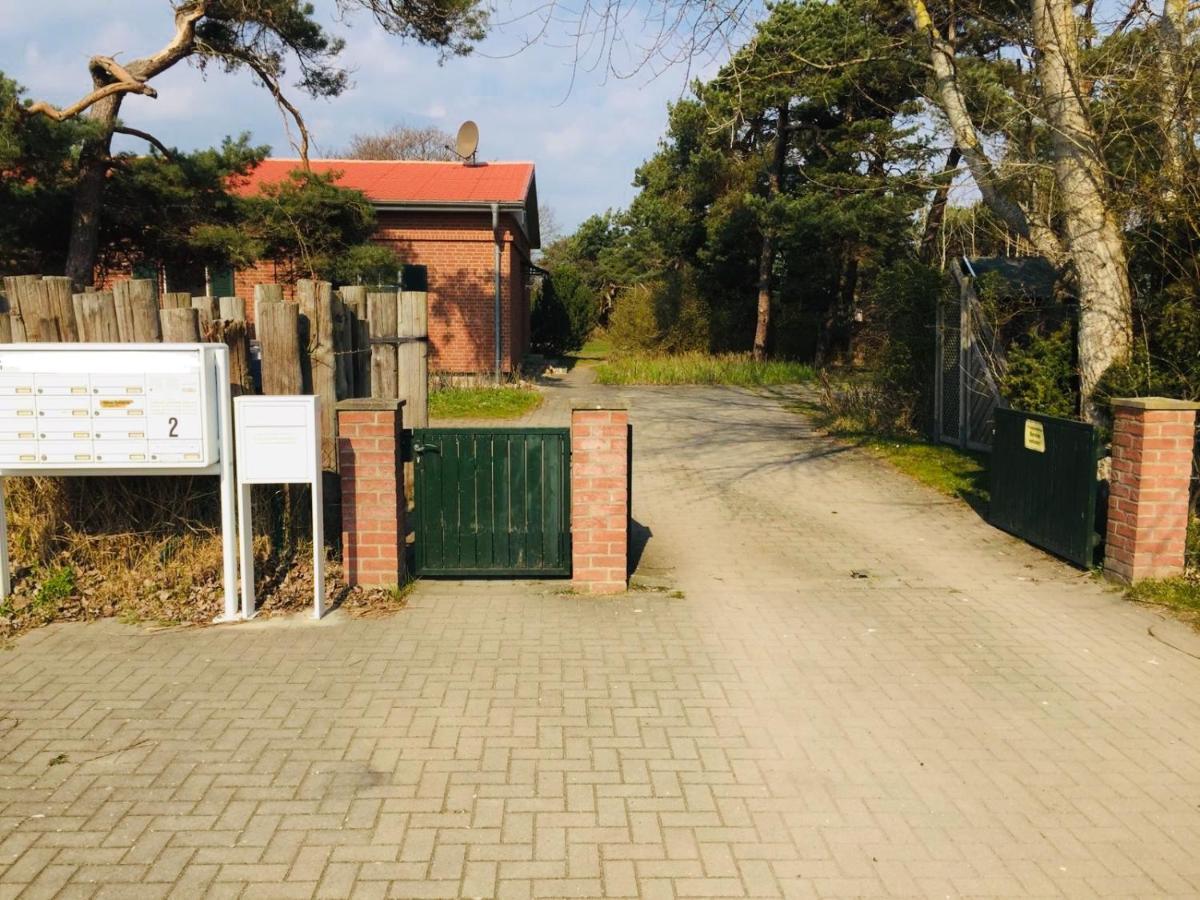 Die Kleine Acht - Direkt Am Strand Dierhagen Exterior photo